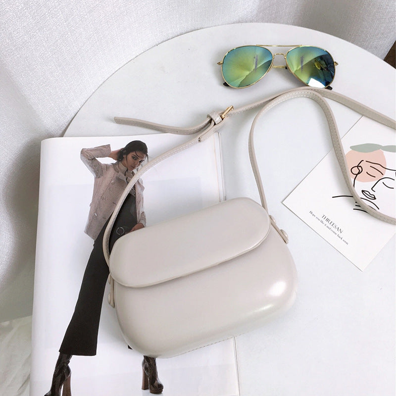 Mini Saddle Crossbody Bag