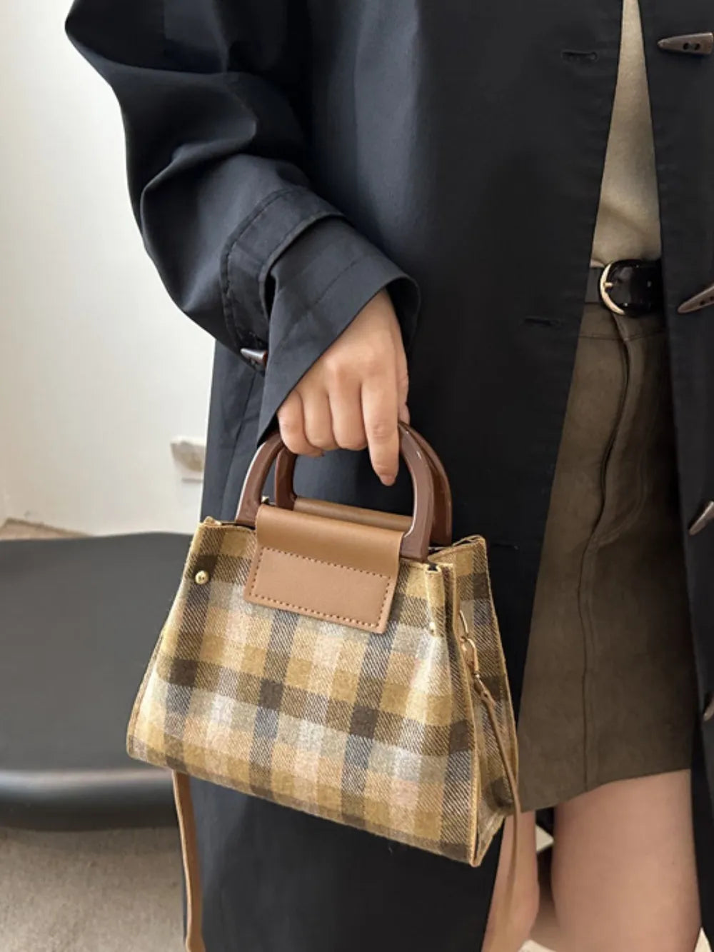 Plaid-Detail Trapeze Crossbody Bag